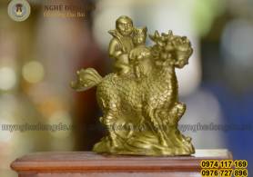 Tượng kỳ lân tổng tử bằng đồng, dùng trấn phong thủy cầu con cái